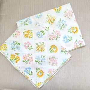Vintage Grants Fashion for the Home Floral Trellis Muslin Pillowcases Set of 2